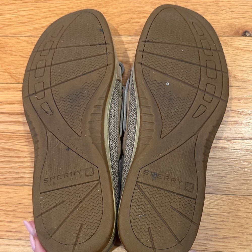 Sperry Women's Tan Moccasins - Picture 3 of 5